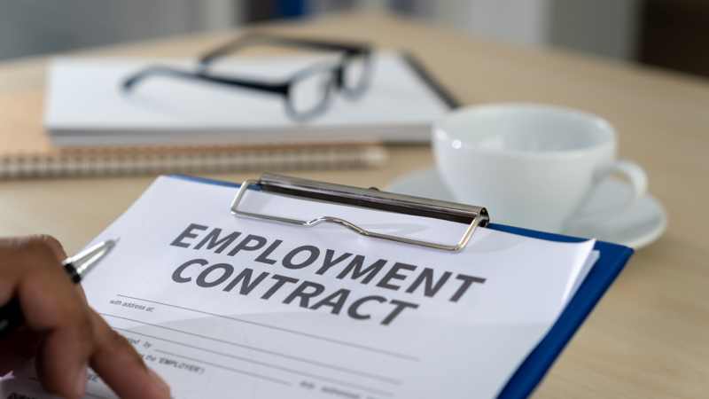 Employment Contract Pic 1920X1281